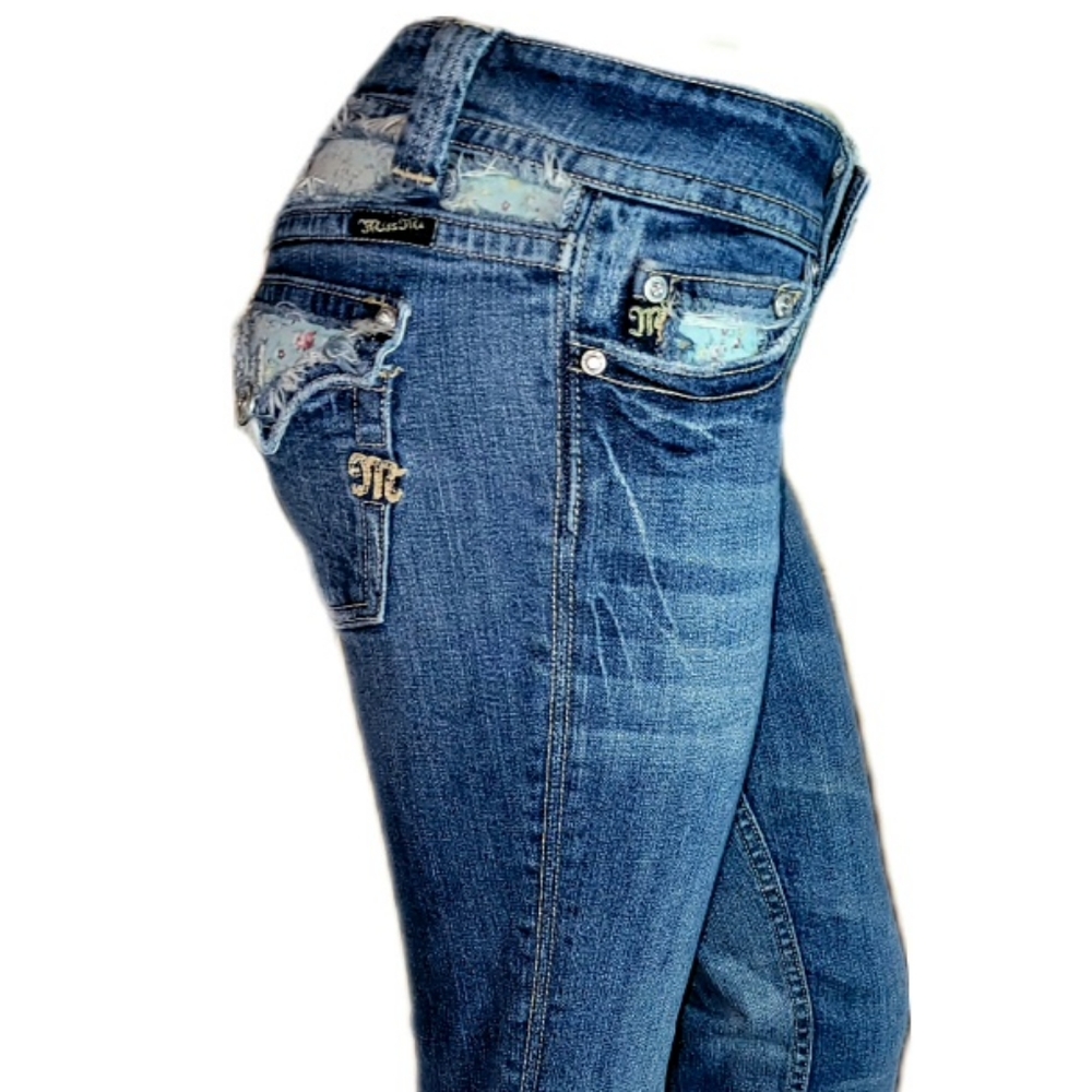 Miss Me Jeans Vintage Boot Cut Patch Floral Insert